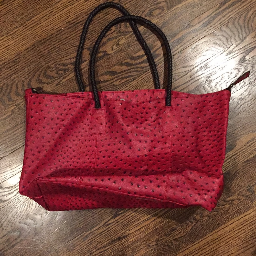 Pebbled red leather tote shoulder bag